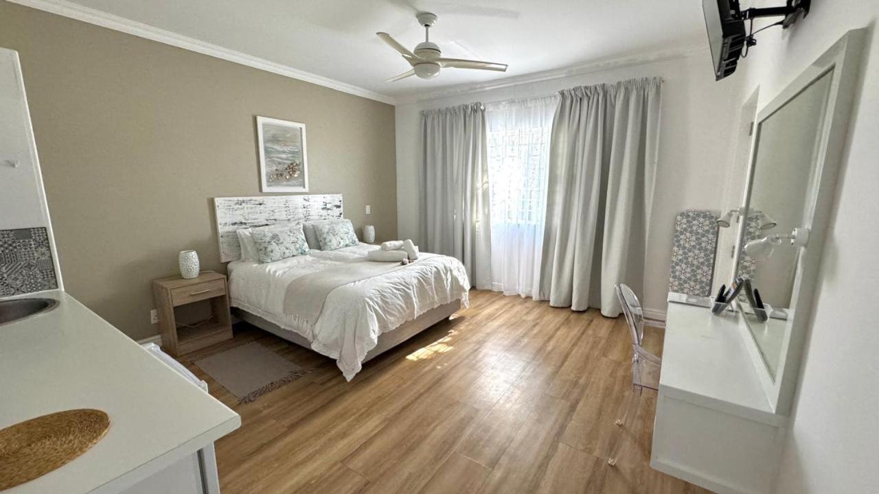 Plett57 - Self Catering - Room No2 Плеттенберг-Бей Екстер'єр фото