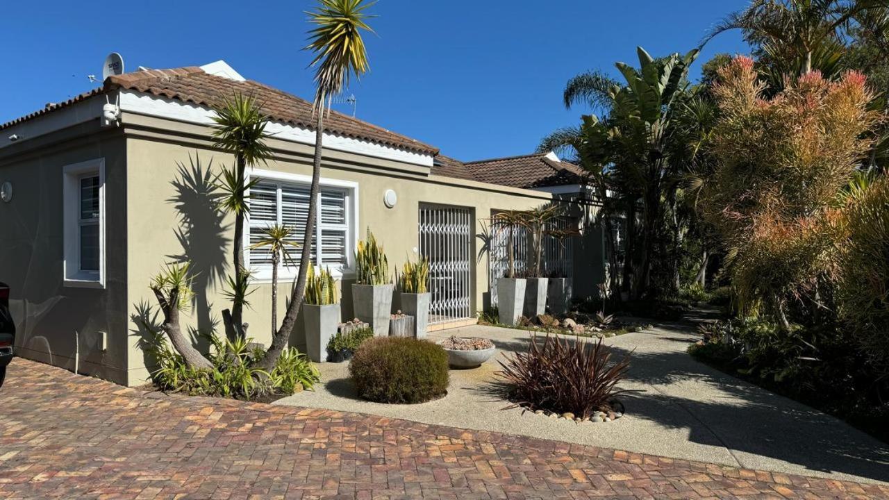 Plett57 - Self Catering - Room No2 Плеттенберг-Бей Екстер'єр фото